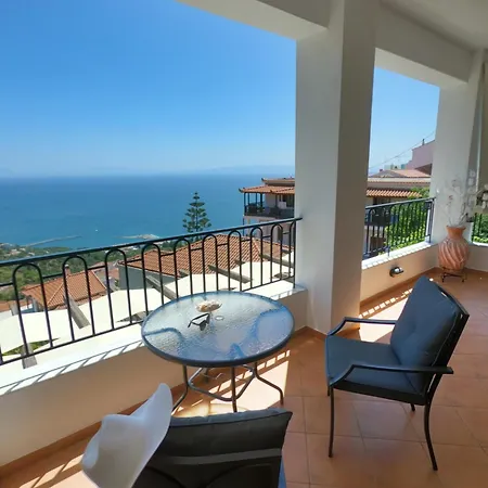 Semesterbostad Horizon With Sea View - Free Parking Glossa